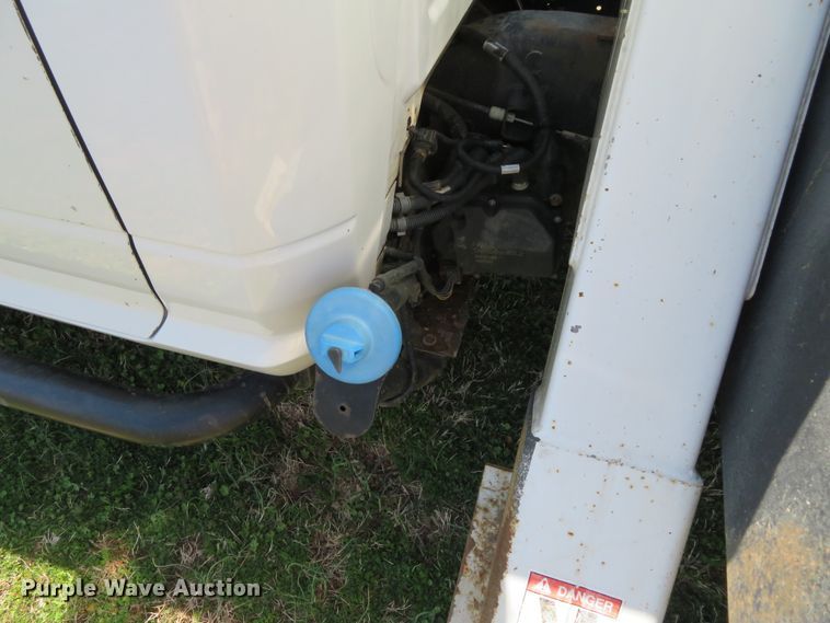 image for item DN5748 2011 Dodge Ram 5500 Heavy Duty  bucket truck