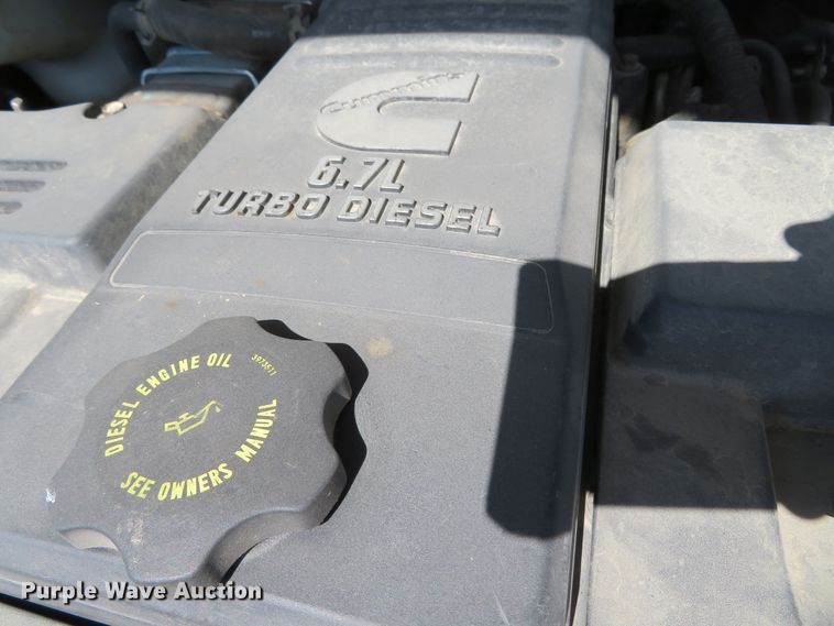 image for item DN5748 2011 Dodge Ram 5500 Heavy Duty  bucket truck