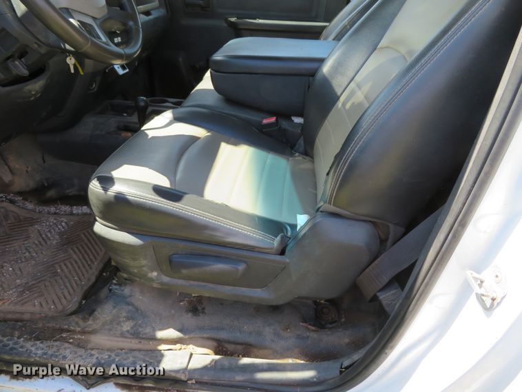 image for item DN5748 2011 Dodge Ram 5500 Heavy Duty  bucket truck