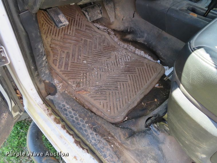 image for item DN5748 2011 Dodge Ram 5500 Heavy Duty  bucket truck