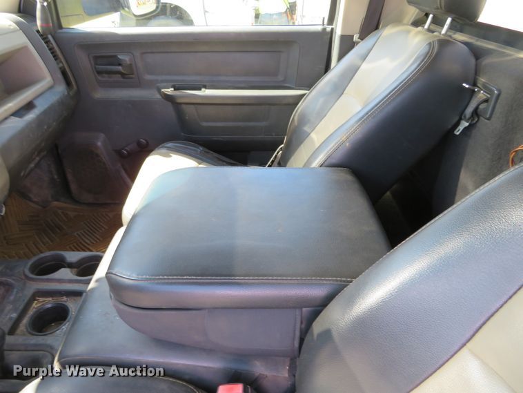 image for item DN5748 2011 Dodge Ram 5500 Heavy Duty  bucket truck