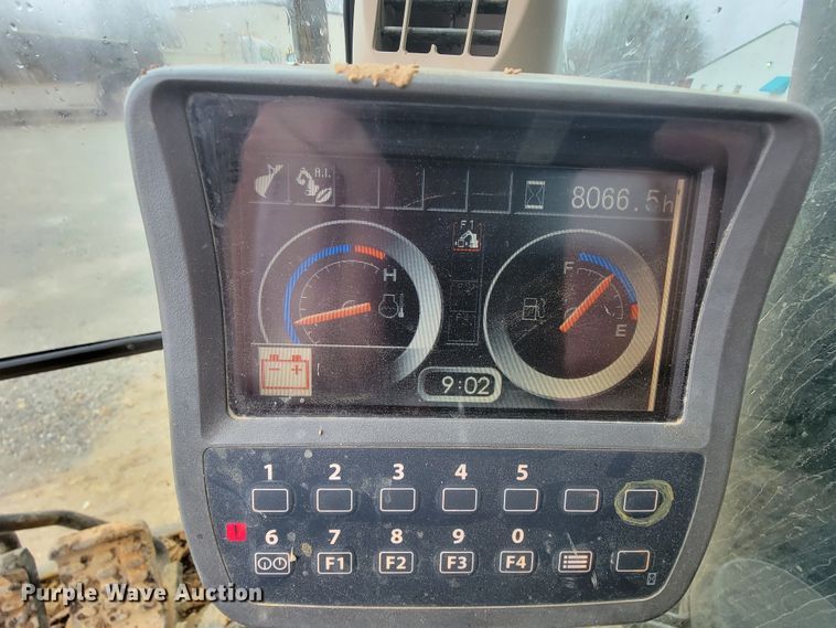 image for item FL9092 2009 John Deere 240D LC  excavator