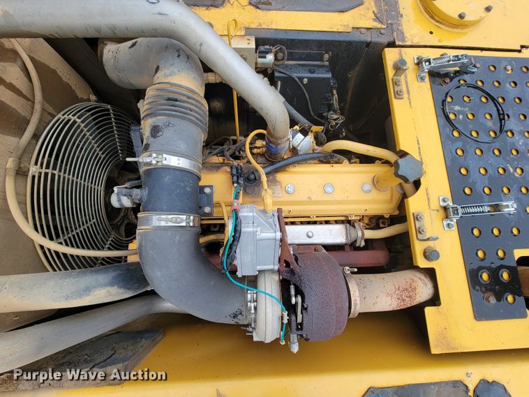 image for item FL9092 2009 John Deere 240D LC  excavator