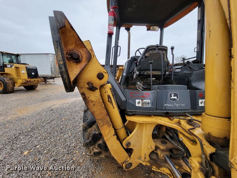 image for item FL9093 2003 John Deere 410G  backhoe