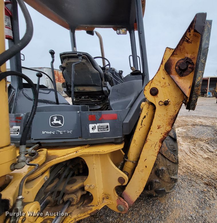 image for item FL9093 2003 John Deere 410G  backhoe