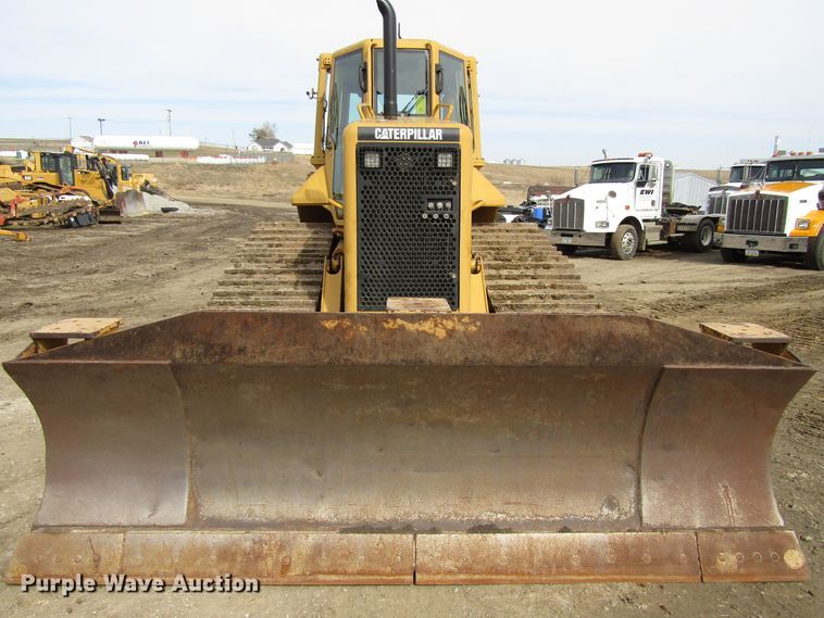image for item GC9839 2006 Caterpillar D5N  LGP dozer