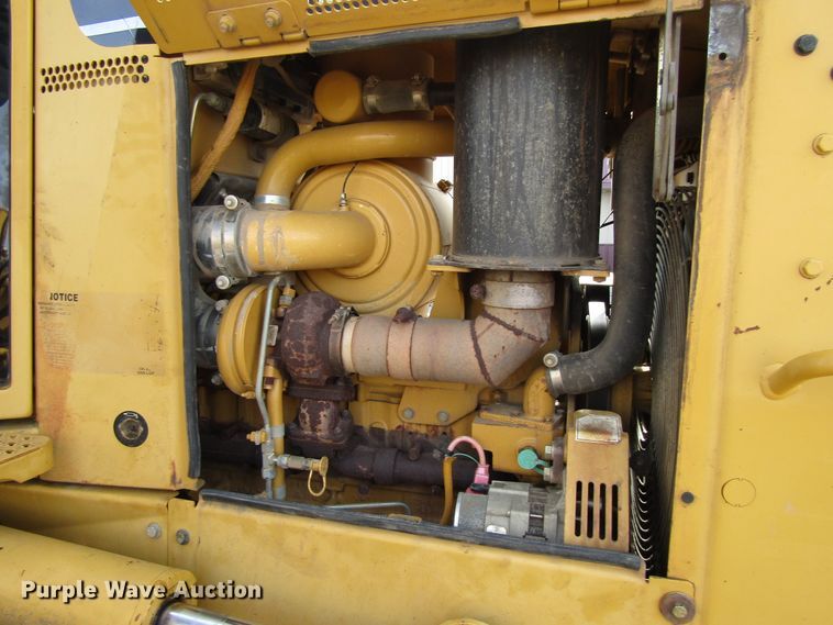 image for item GC9839 2006 Caterpillar D5N  LGP dozer
