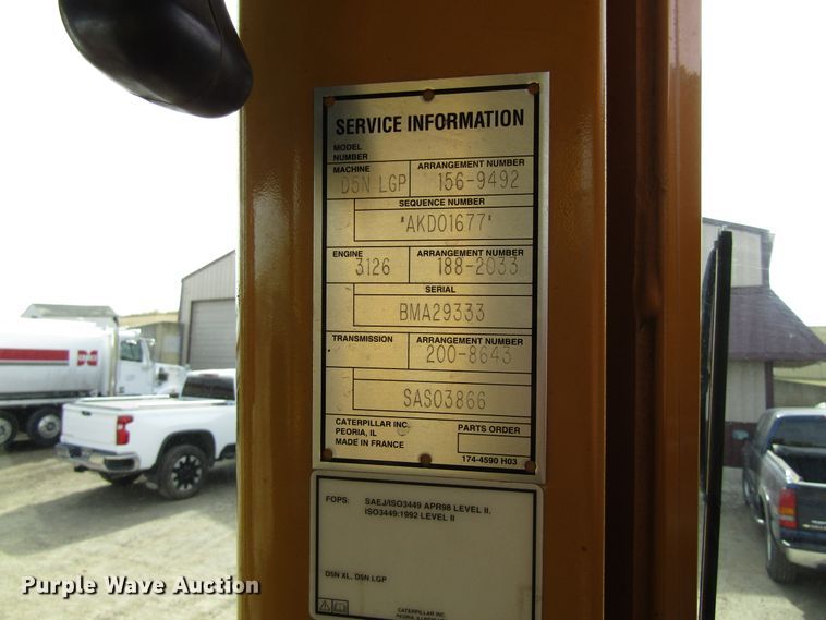 image for item GC9839 2006 Caterpillar D5N  LGP dozer