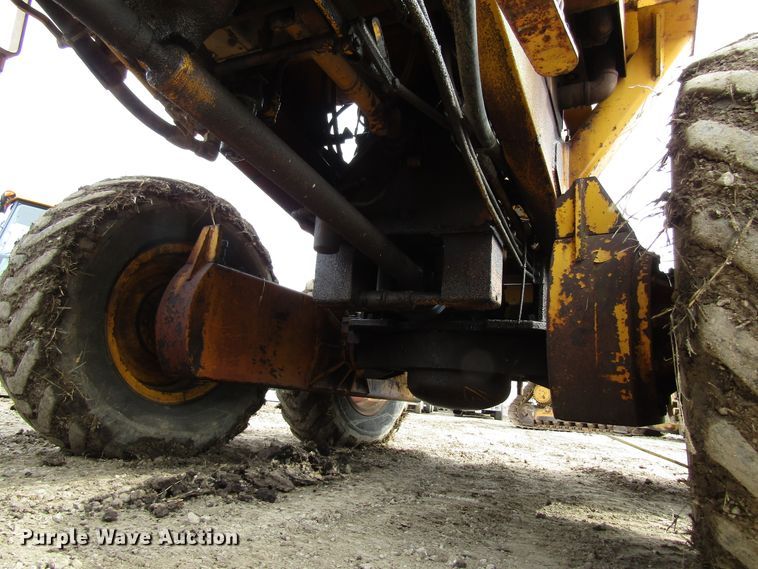 image for item GC9840 1973 Austin Western Super 300  rigid frame motor grader