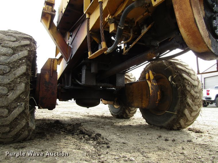 image for item GC9840 1973 Austin Western Super 300  rigid frame motor grader