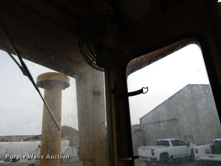 image for item GC9840 1973 Austin Western Super 300  rigid frame motor grader