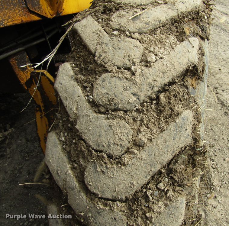 image for item GC9840 1973 Austin Western Super 300  rigid frame motor grader