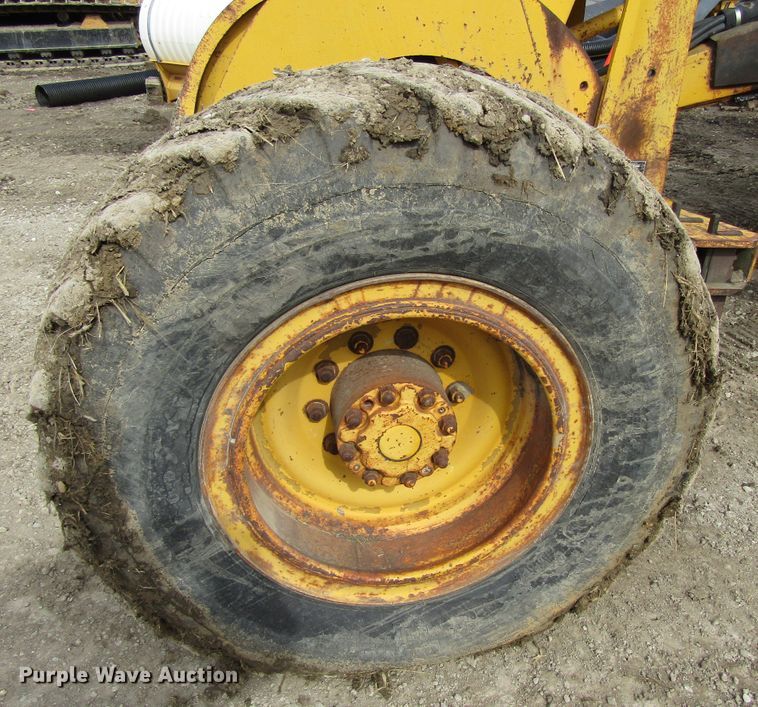 image for item GC9840 1973 Austin Western Super 300  rigid frame motor grader