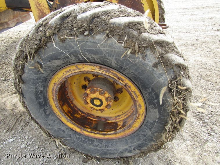 image for item GC9840 1973 Austin Western Super 300  rigid frame motor grader