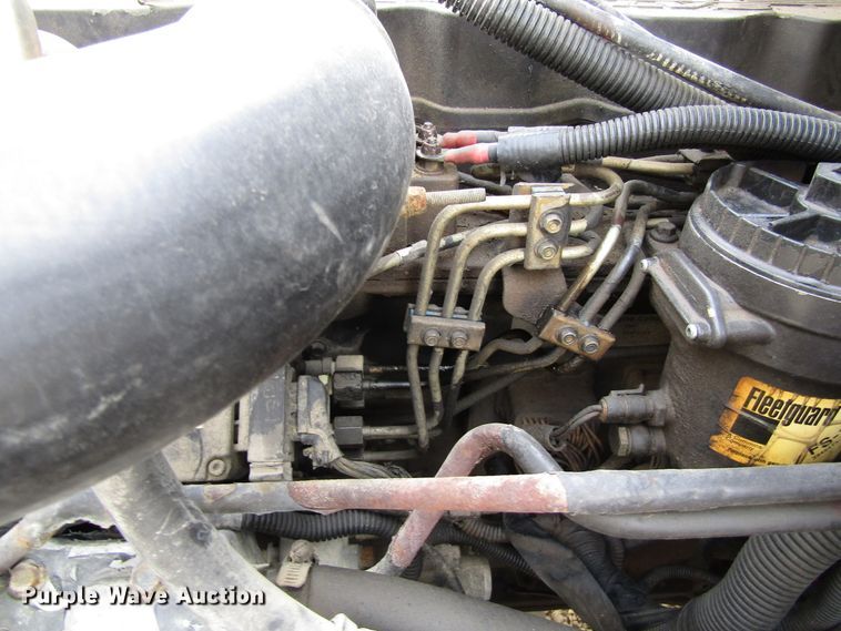 image for item GC9856 2000 Freightliner FL60  utility / service truck