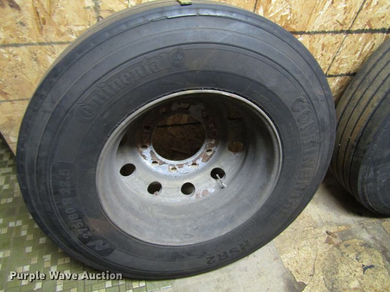 image for item GC9860 (2) tires