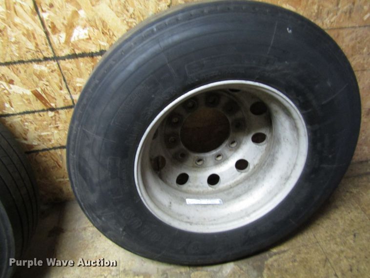 image for item GC9860 (2) tires