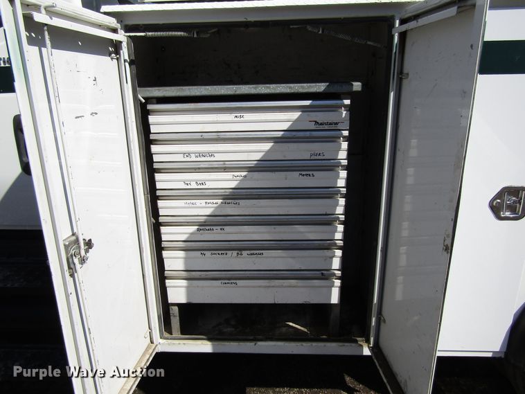 image for item GC9861 2004 International 4300  utility / service truck