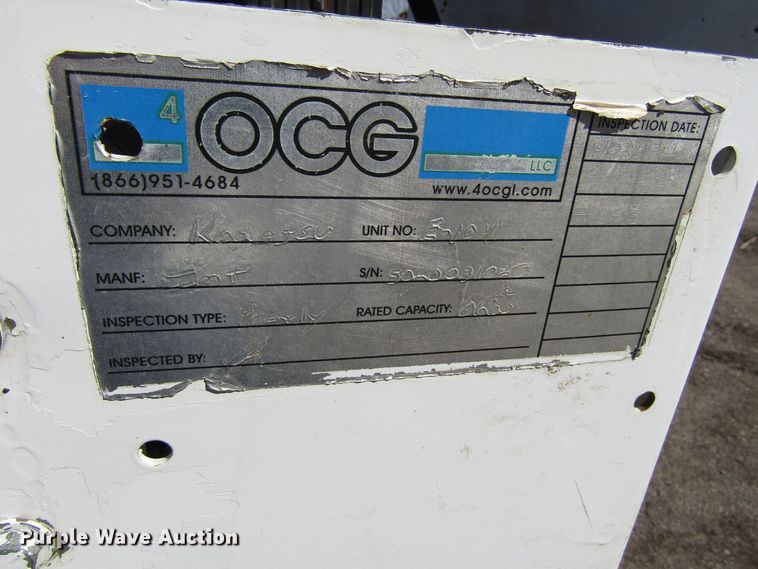 image for item GC9861 2004 International 4300  utility / service truck