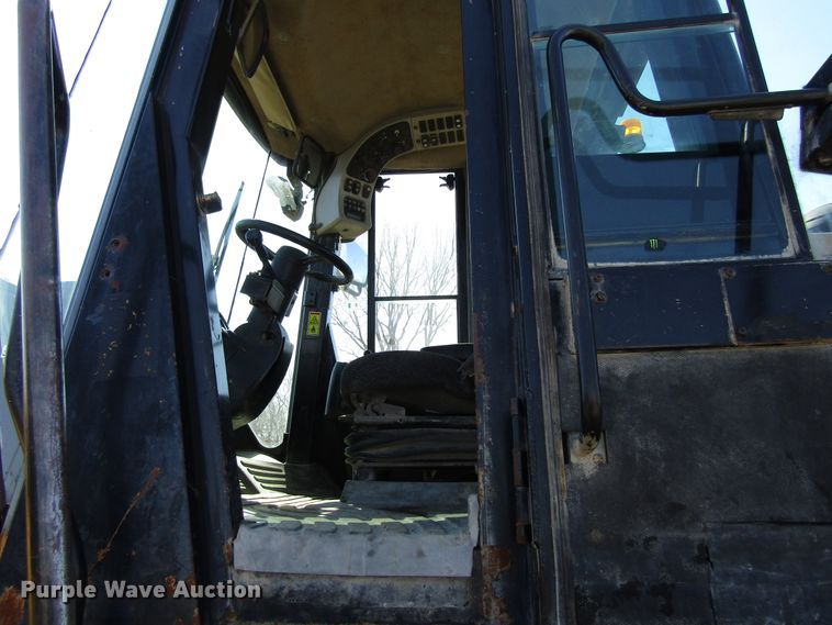 image for item GC9866 2006 Caterpillar 962H  wheel loader