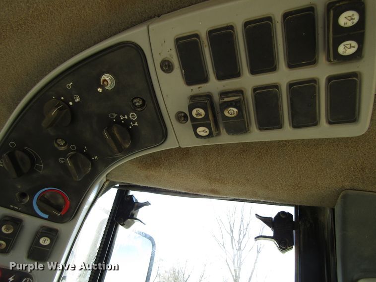 image for item GC9866 2006 Caterpillar 962H  wheel loader