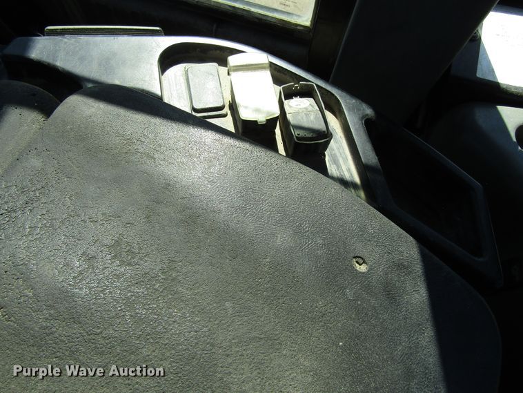 image for item GC9866 2006 Caterpillar 962H  wheel loader