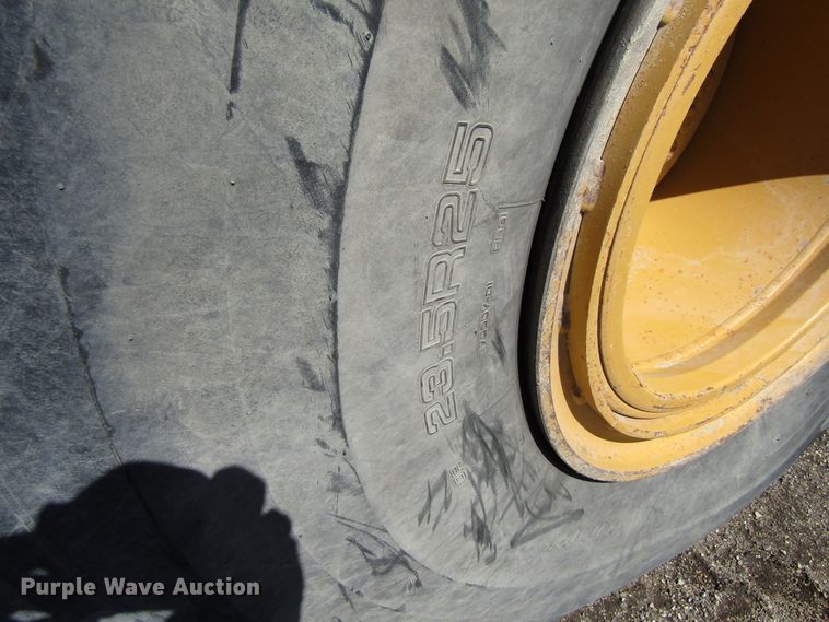 image for item GC9866 2006 Caterpillar 962H  wheel loader