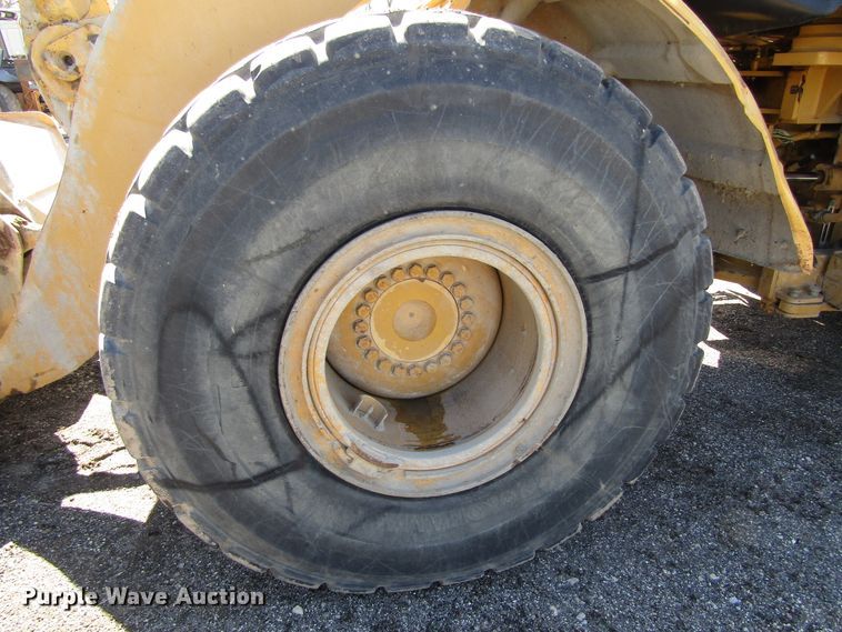 image for item GC9866 2006 Caterpillar 962H  wheel loader