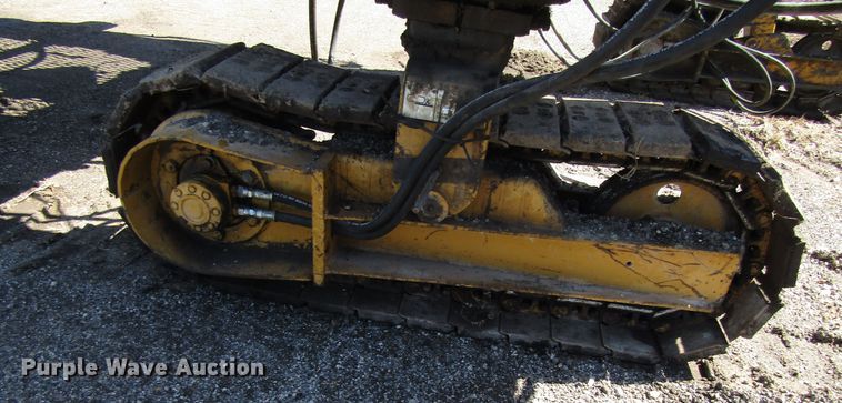 image for item GC9867 1982 Gomaco GT6300  curb machine