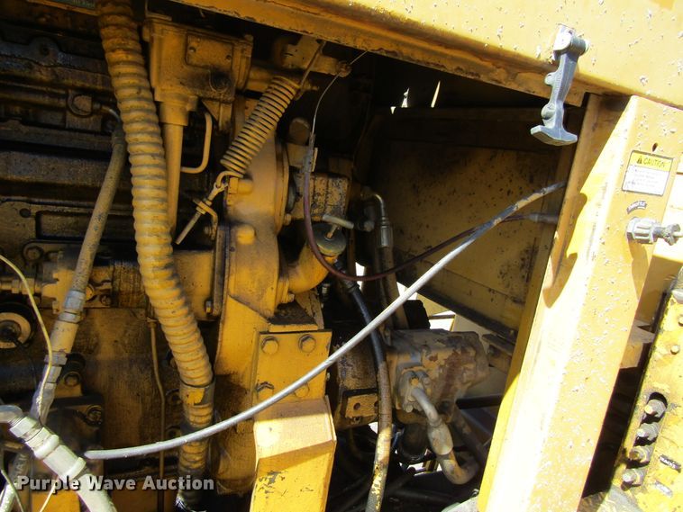 image for item GC9867 1982 Gomaco GT6300  curb machine