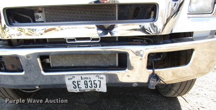 image for item GC9872 2009 Ford F750 Super Duty  utility / service truck