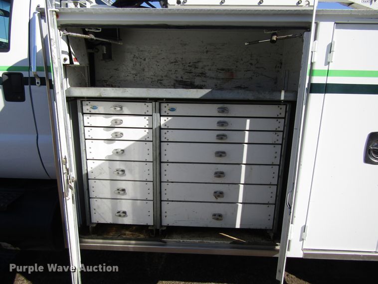 image for item GC9872 2009 Ford F750 Super Duty  utility / service truck