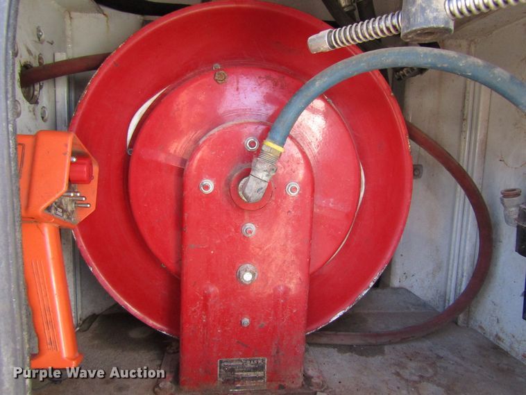 image for item GC9872 2009 Ford F750 Super Duty  utility / service truck