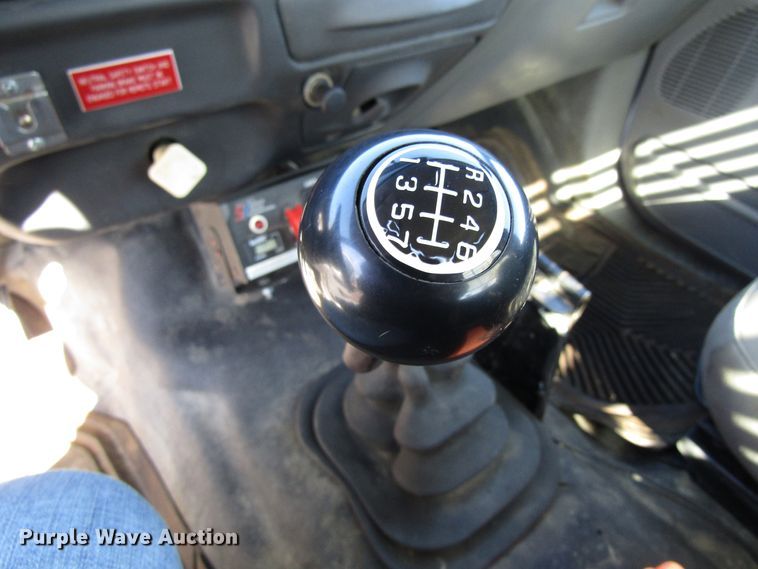 image for item GC9872 2009 Ford F750 Super Duty  utility / service truck