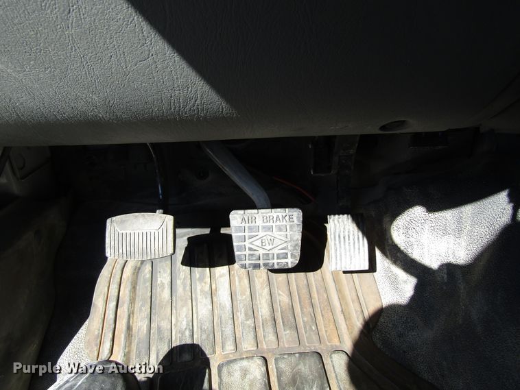 image for item GC9872 2009 Ford F750 Super Duty  utility / service truck