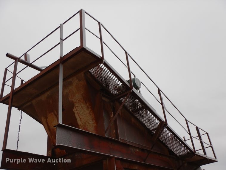 image for item GG9394 Hewitt Robins two deck wash plant