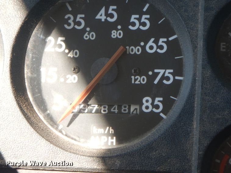 image for item GG9495 1999 Freightliner FL80  digger derrick truck