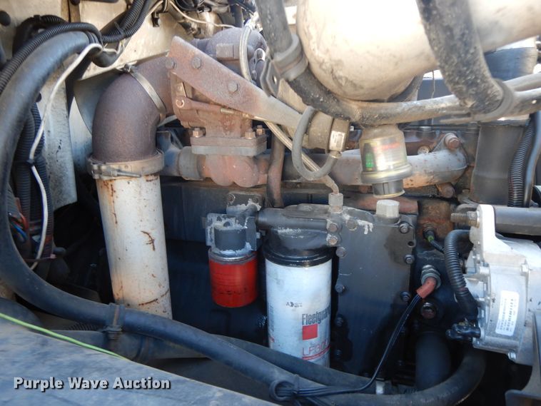 image for item GG9495 1999 Freightliner FL80  digger derrick truck