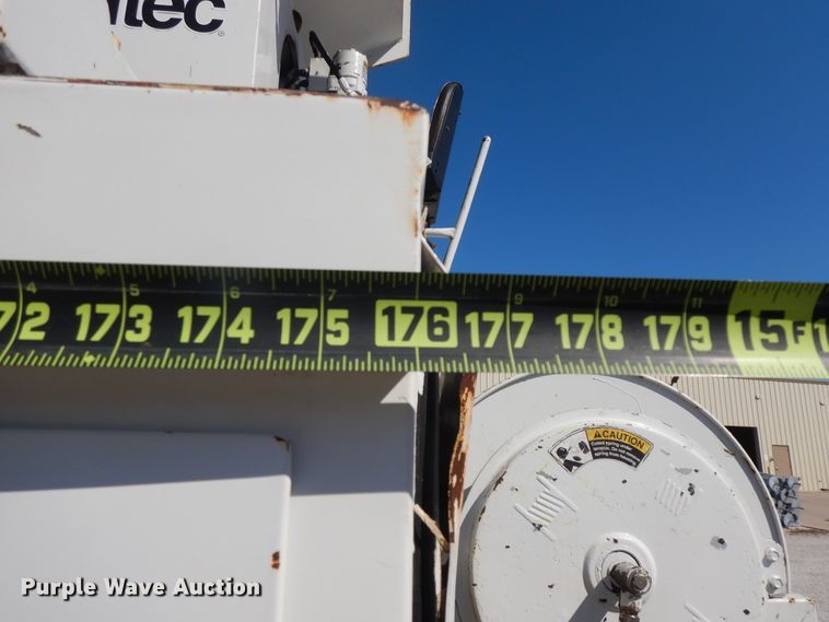 image for item GG9495 1999 Freightliner FL80  digger derrick truck