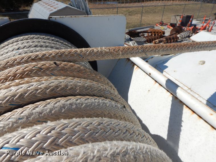 image for item GG9495 1999 Freightliner FL80  digger derrick truck