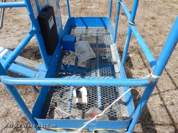 image for item GH9156 1992 Genie Z45/22  boom lift