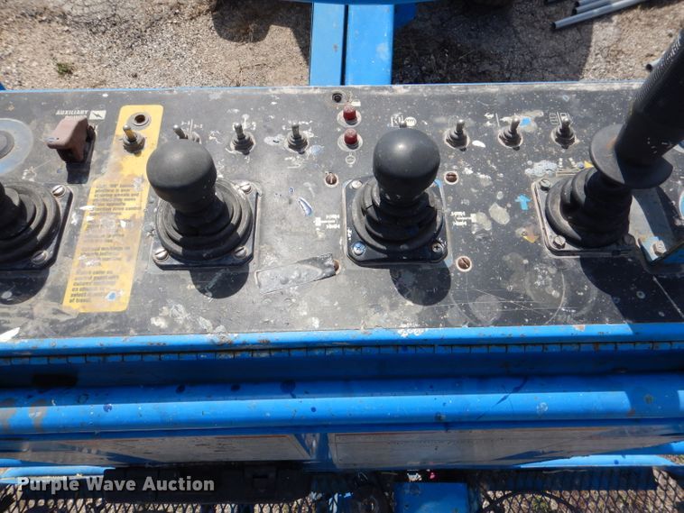 image for item GH9156 1992 Genie Z45/22  boom lift