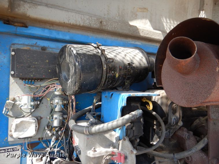 image for item GH9156 1992 Genie Z45/22  boom lift