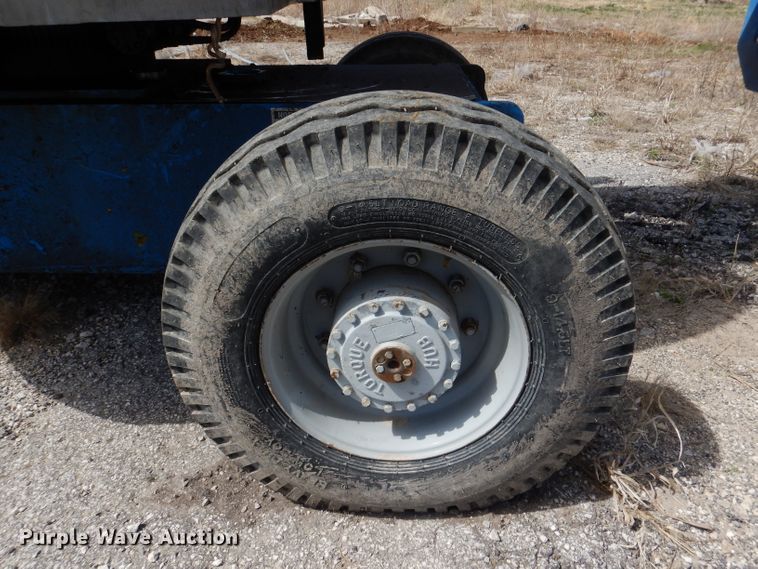 image for item GH9156 1992 Genie Z45/22  boom lift