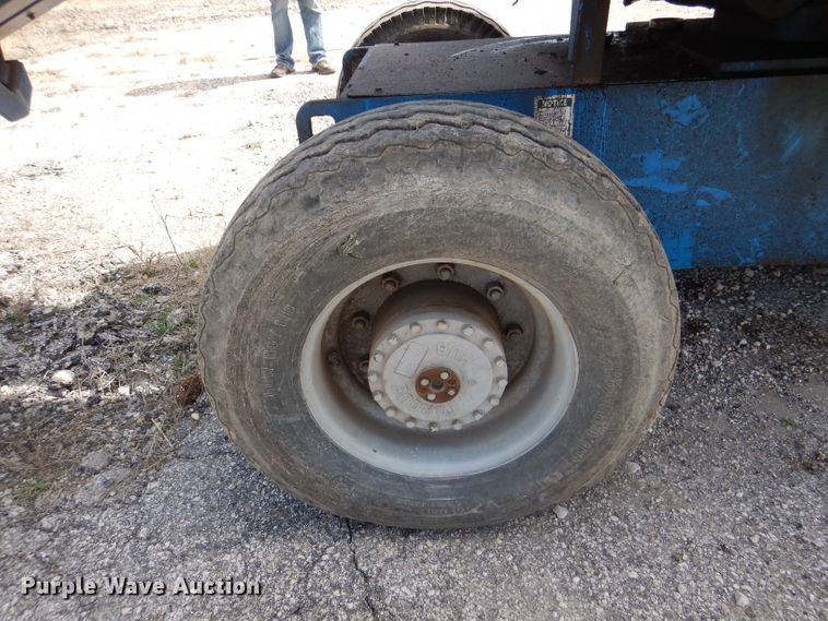 image for item GH9156 1992 Genie Z45/22  boom lift