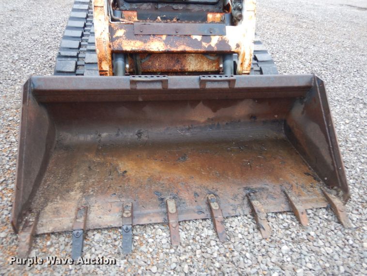 image for item GT9691 2005 Bobcat T190  tracked skid steer loader