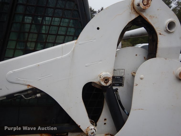 image for item GT9691 2005 Bobcat T190  tracked skid steer loader