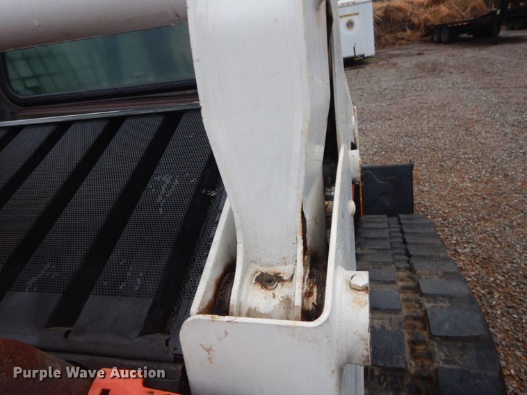 image for item GT9691 2005 Bobcat T190  tracked skid steer loader
