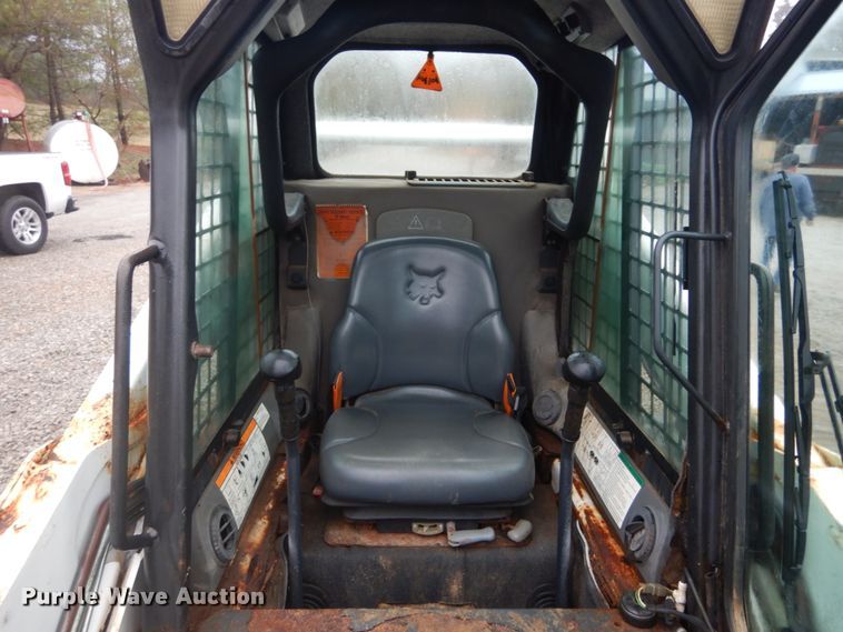 image for item GT9691 2005 Bobcat T190  tracked skid steer loader