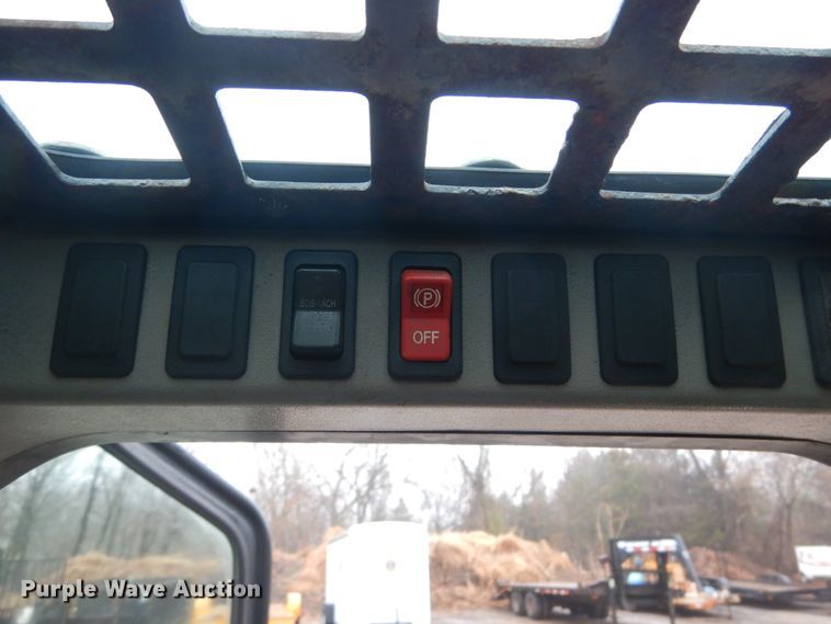 image for item GT9691 2005 Bobcat T190  tracked skid steer loader